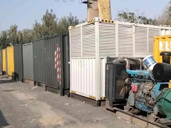 民和200KW柴油发电机机组每小时油耗是多少？